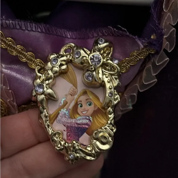 Disney Rapunzel costume - Picture 2 of 3